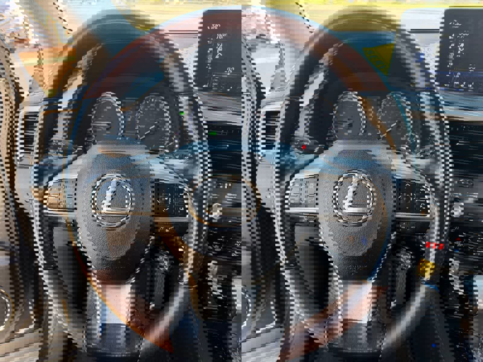 Used 2020 Lexus RX 450h AWD w/ Premium Package image 17