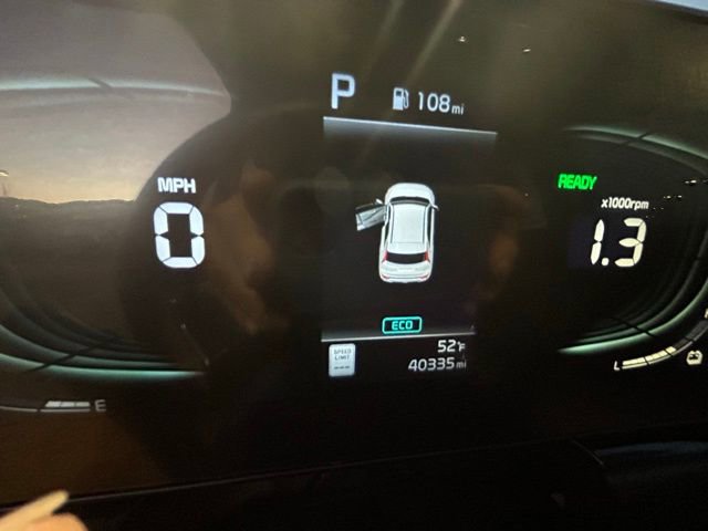 Used 2023 Kia Niro EX Touring image 14