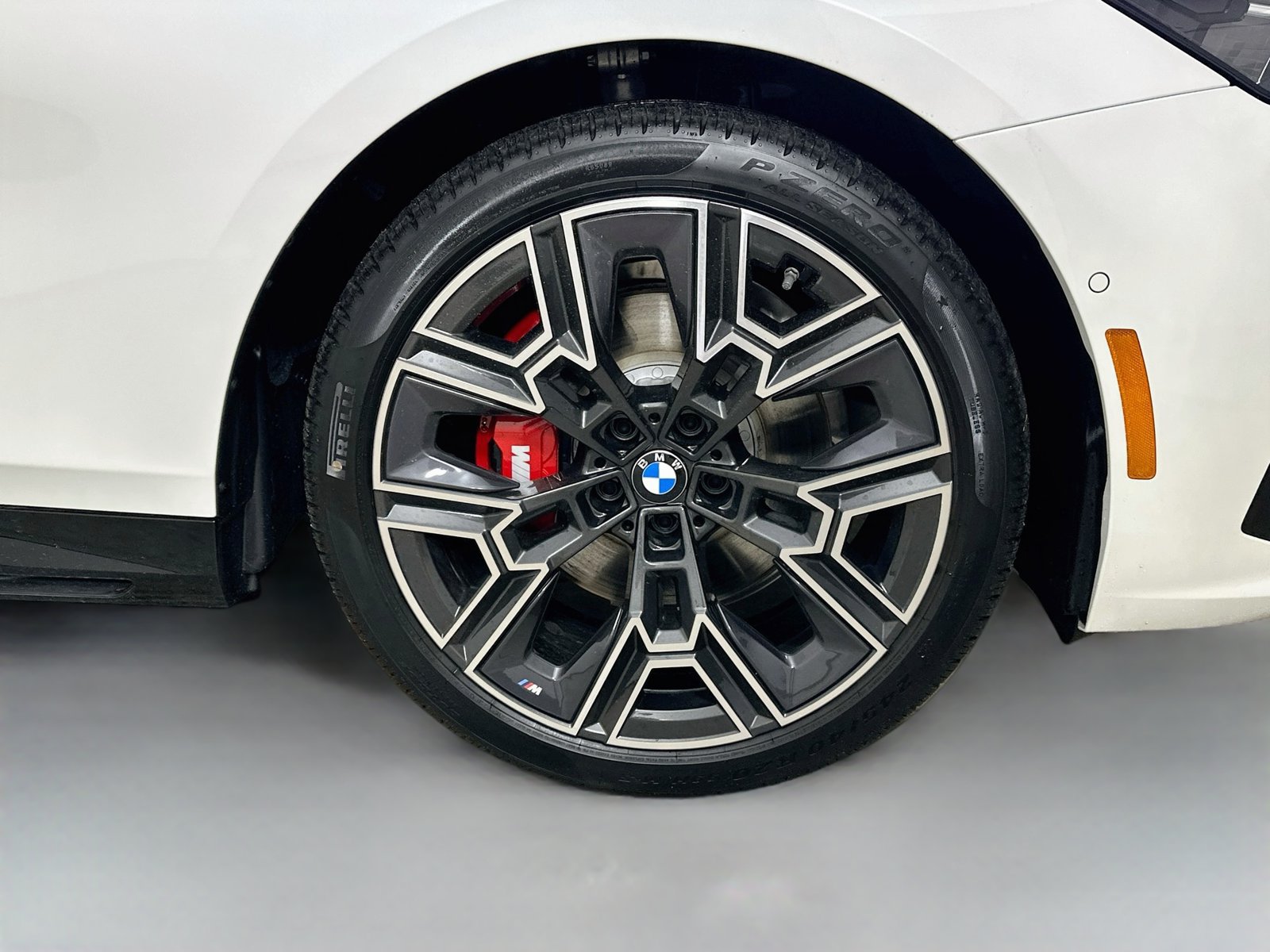 New 2027 BMW 530i xDrive w/ M Sport Package AWD/4WD image 10