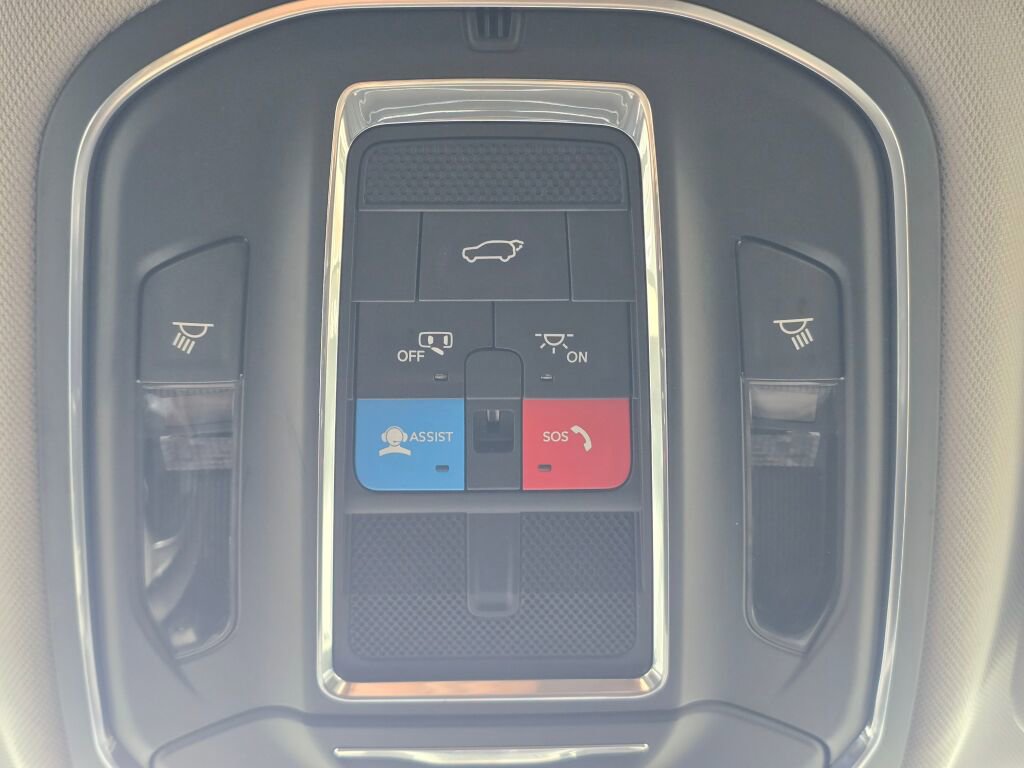 Used 2023 Jeep Grand Cherokee Limited image 30