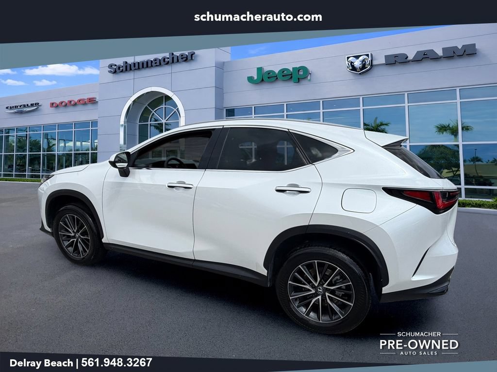 Used 2024 Lexus NX 250 FWD w/ Towing Package (2000 Lbs) image 5