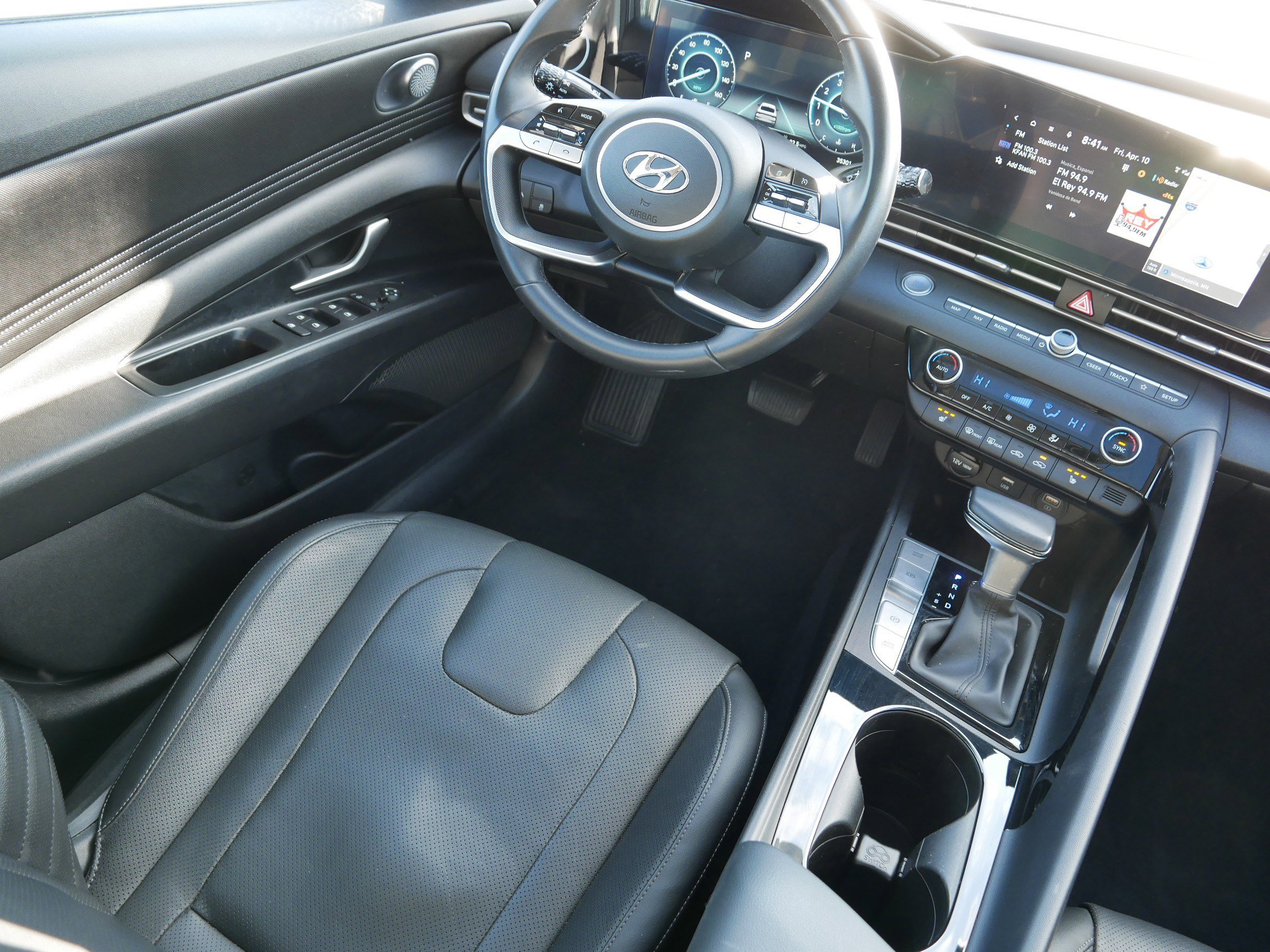 Certified 2023 Hyundai Elantra Limited image 9