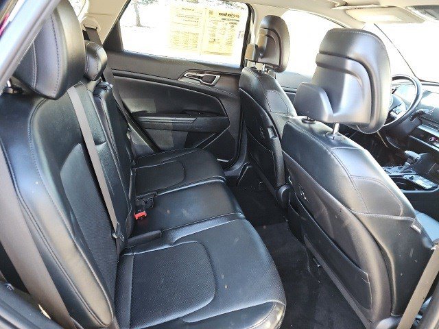 Used 2023 Kia Sportage EX image 16