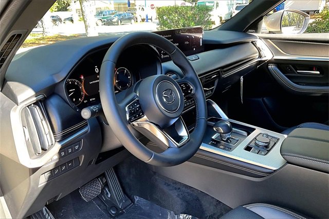 New 2026 MAZDA CX-90 3.3 Turbo w/ Premium Plus Pkg image 5
