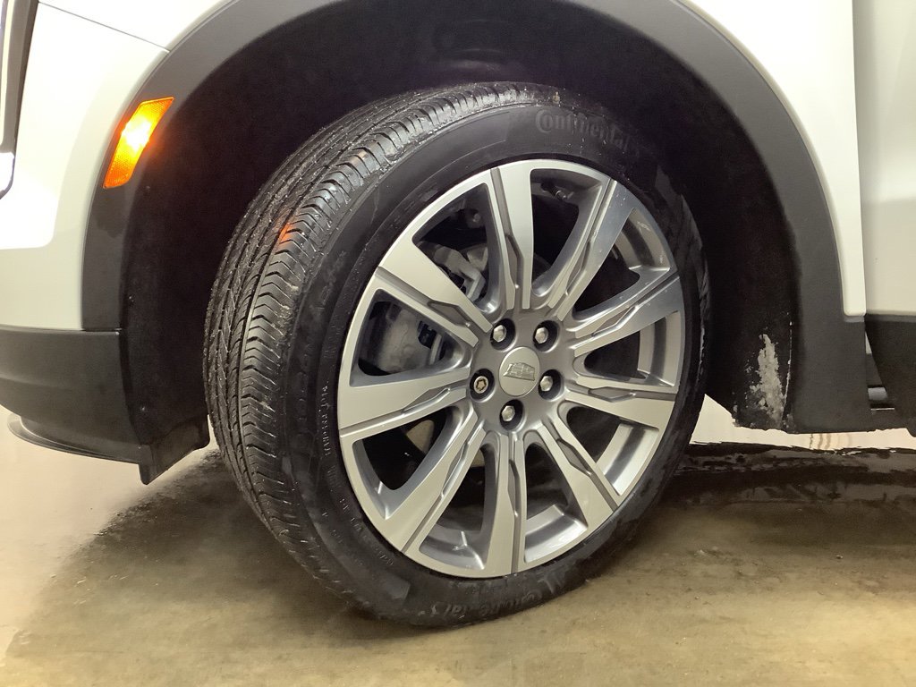 Used 2023 Cadillac XT4 Premium Luxury image 28