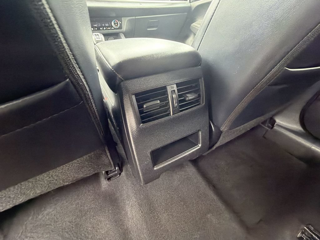 Used 2024 Mitsubishi Outlander SE AWD/4WD image 23