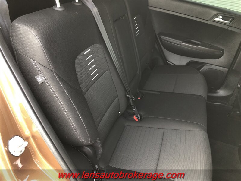 Used 2019 Kia Sportage LX w/ LX Popular Package FWD image 20