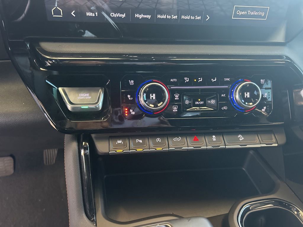 Used 2025 GMC Sierra 1500 AT4 w/ AT4 Premium Package image 16