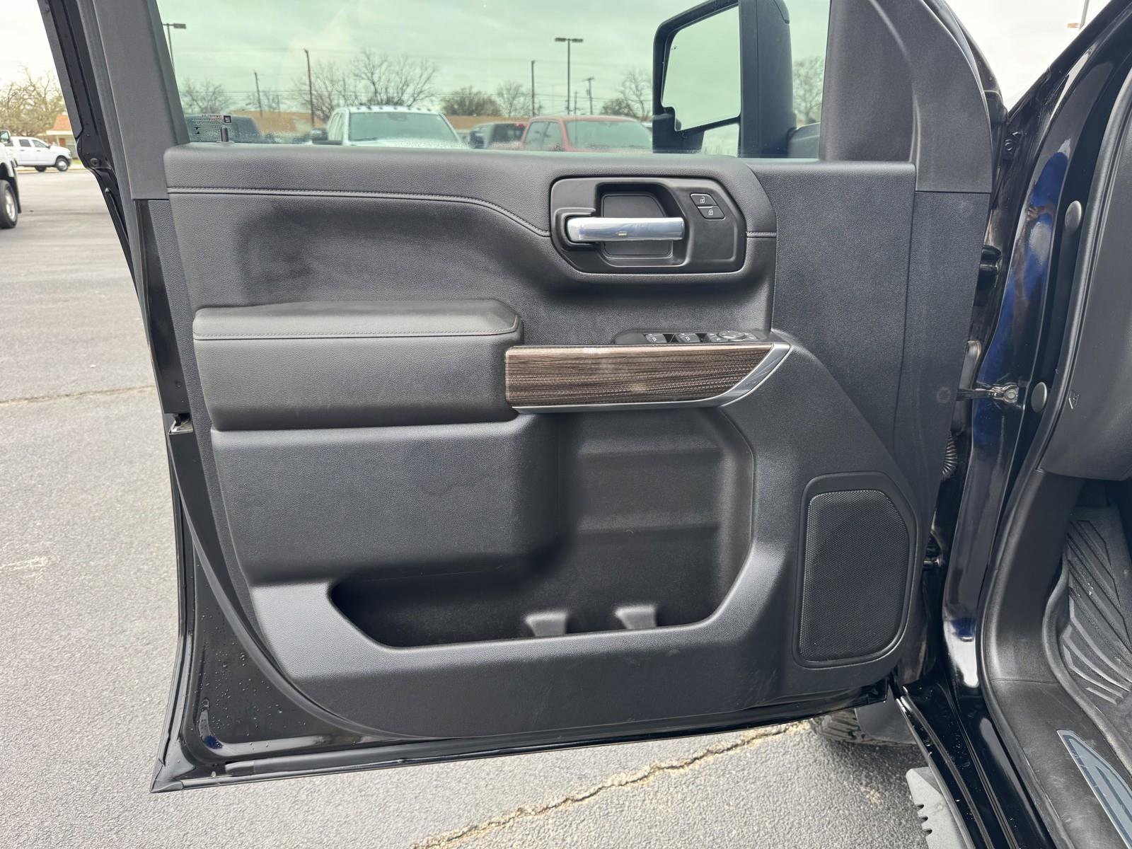 Used 2020 Chevrolet Silverado 2500 LT w/ All Star Edition image 21