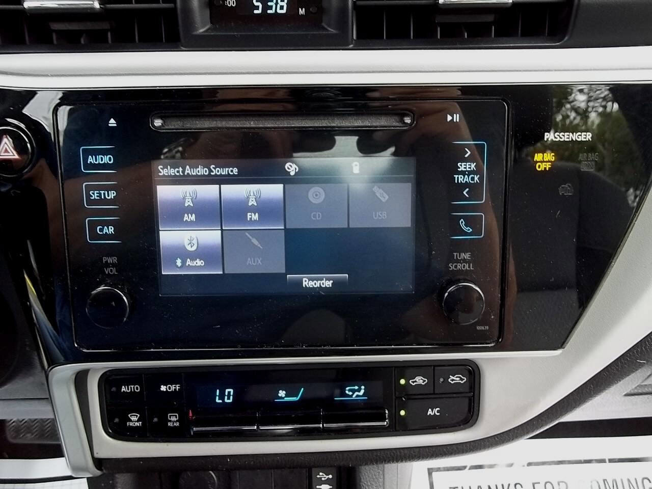 Used 2017 Toyota Corolla LE image 16