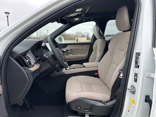 New 2026 Volvo XC90 B6 Plus w/ Protection Package Premier image 14