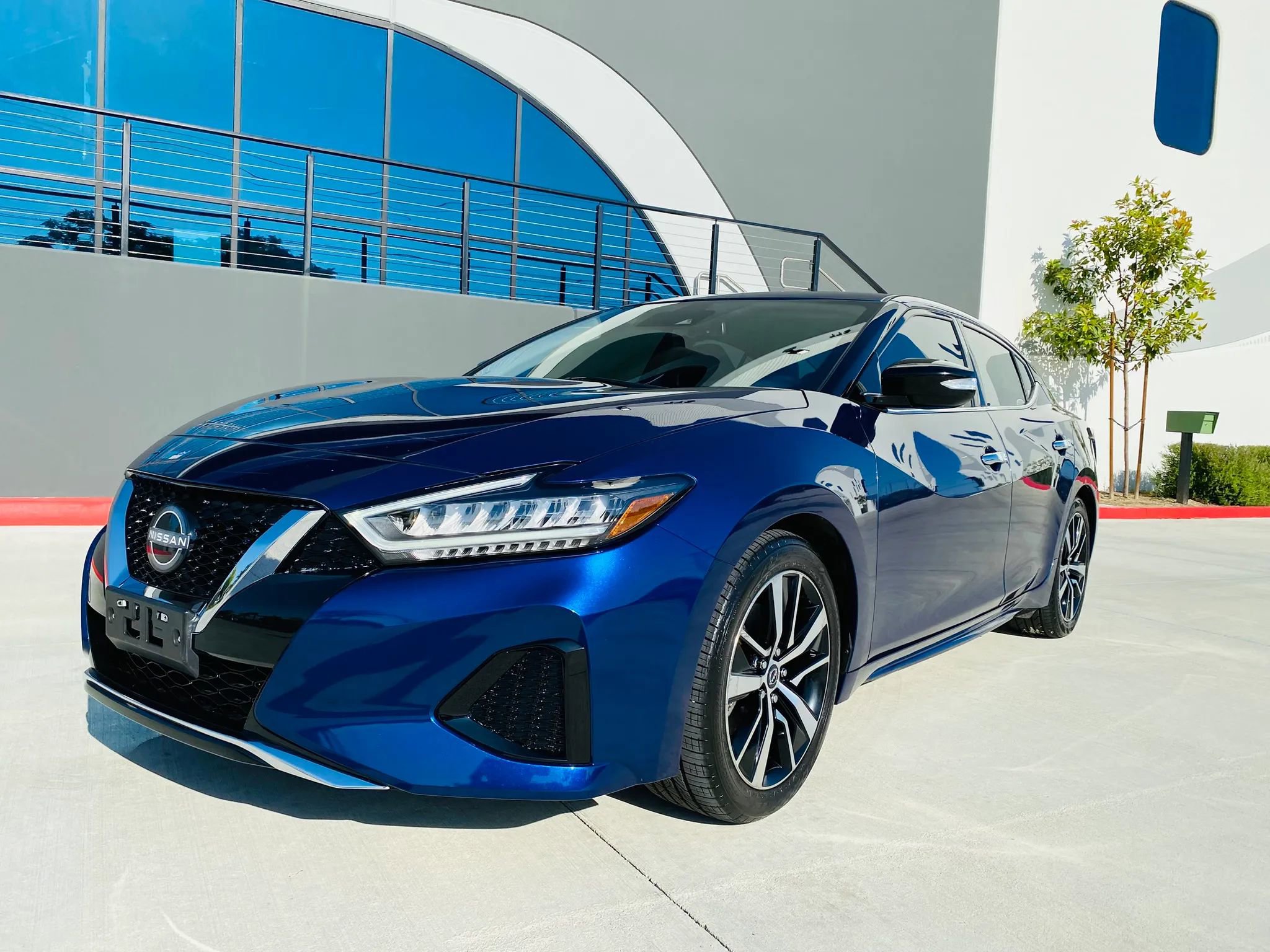 Used 2023 Nissan Maxima SV