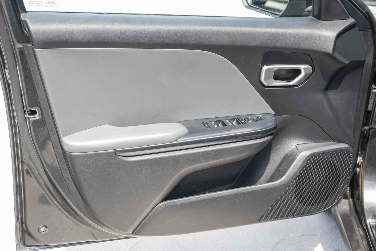 Used 2025 Kia K4 FWD image 21