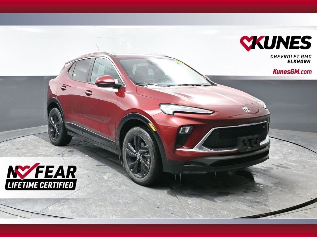 Used 2024 Buick Encore GX Sport Touring image 1