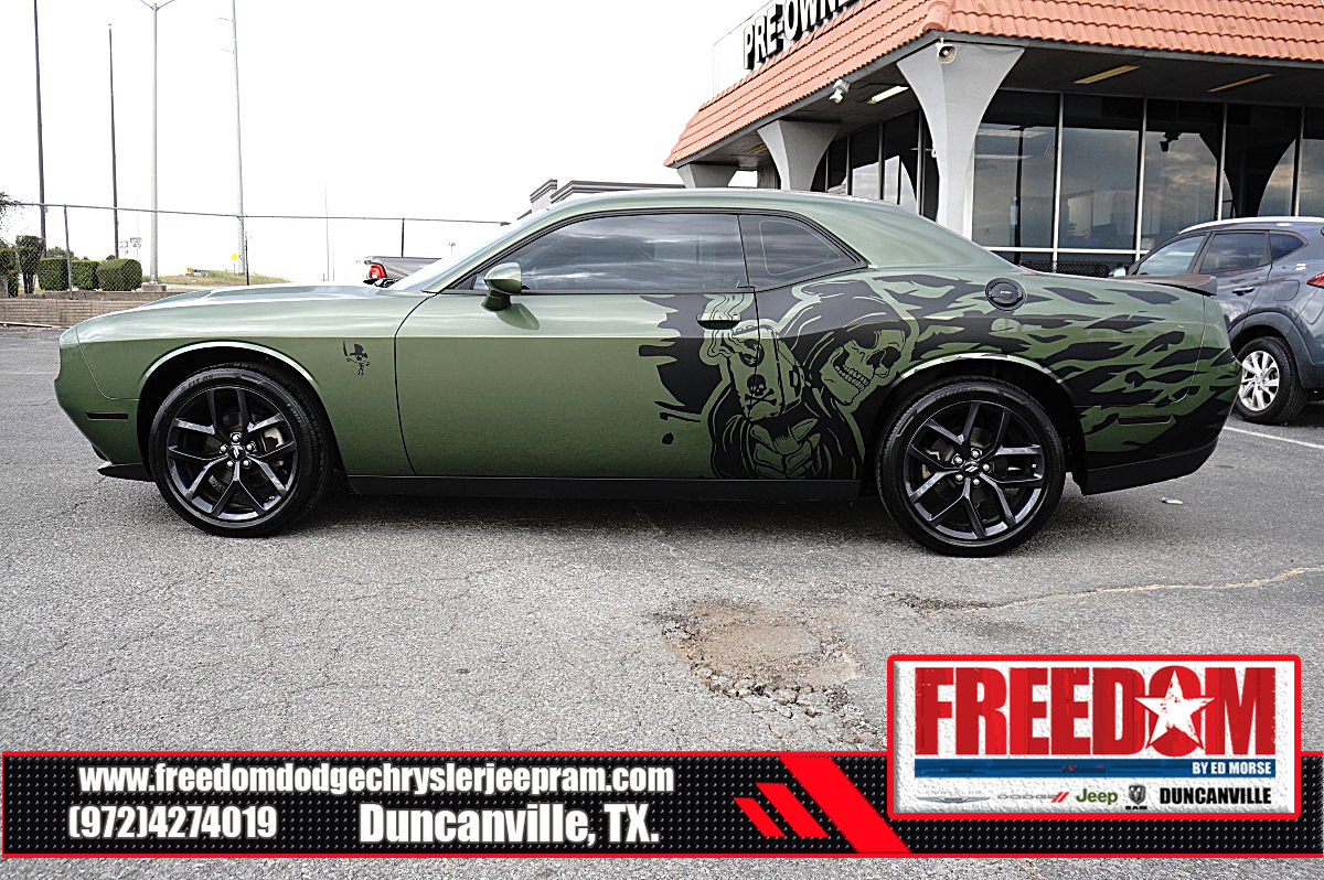 Certified 2023 Dodge Challenger SXT w/ Blacktop Package RWD image 2