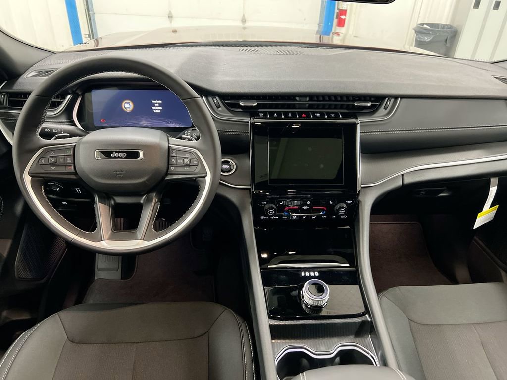 New 2026 Jeep Grand Cherokee L Laredo AWD/4WD image 10