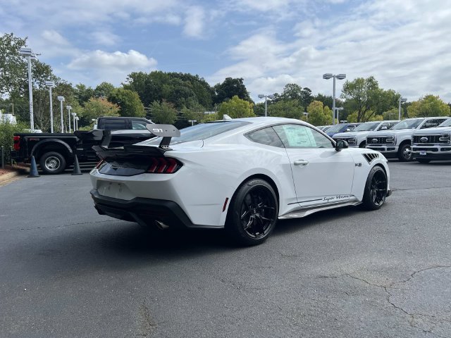 New 2026 Ford Mustang GT Premium w/ GT Performance Package RWD image 11