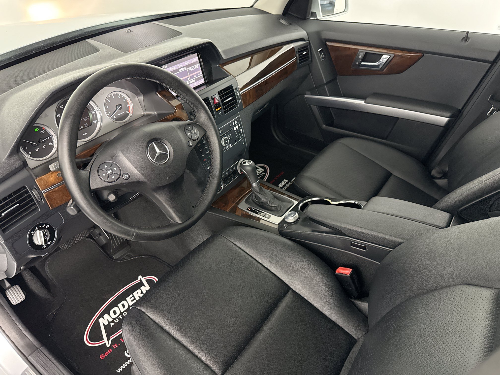 Used 2010 Mercedes-Benz GLK 350 4MATIC image 18