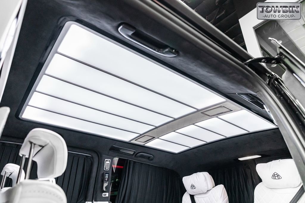 Used 2020 Mercedes-Benz Metris Passenger image 19