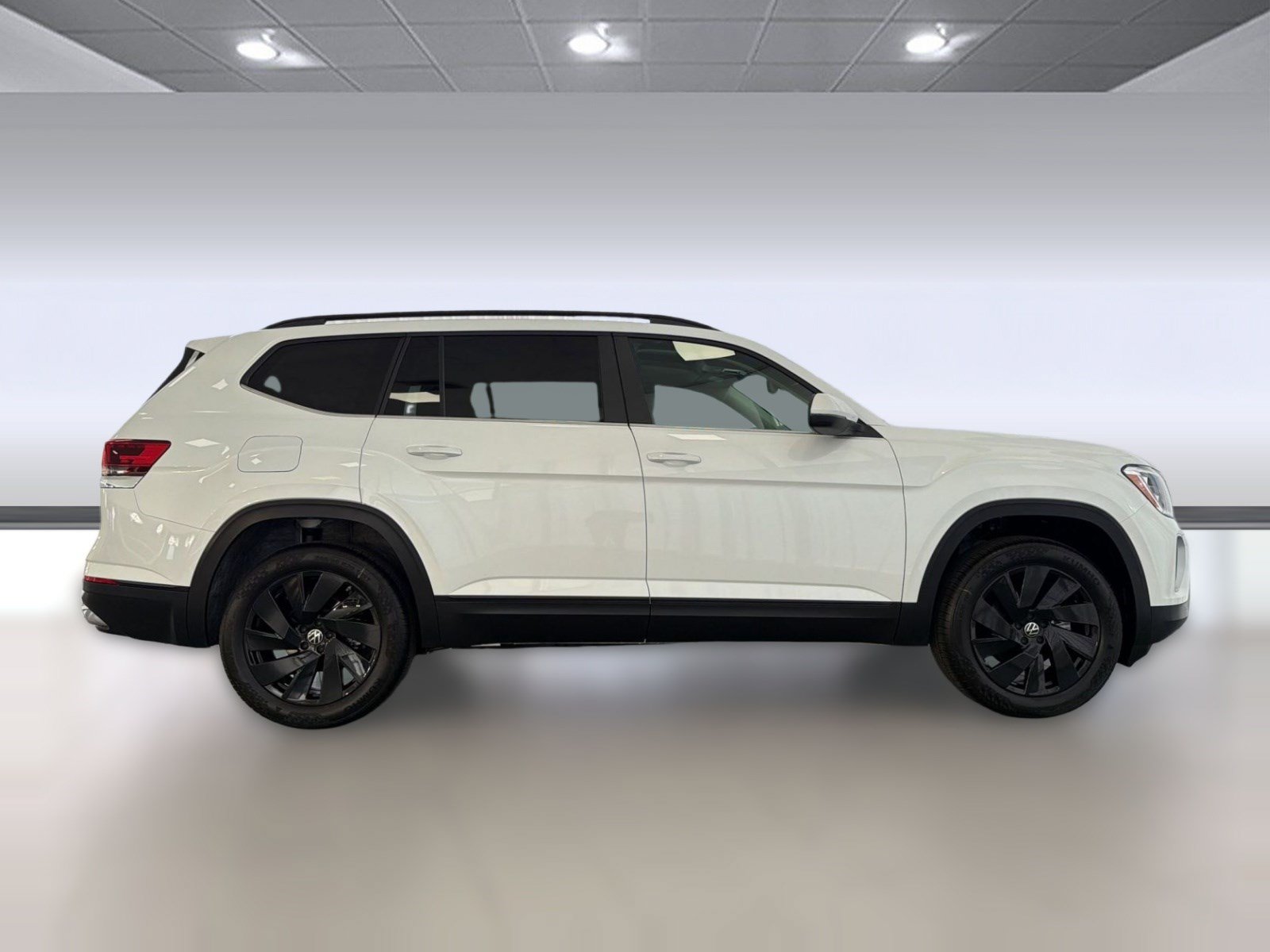 New 2026 Volkswagen Atlas SE FWD image 8