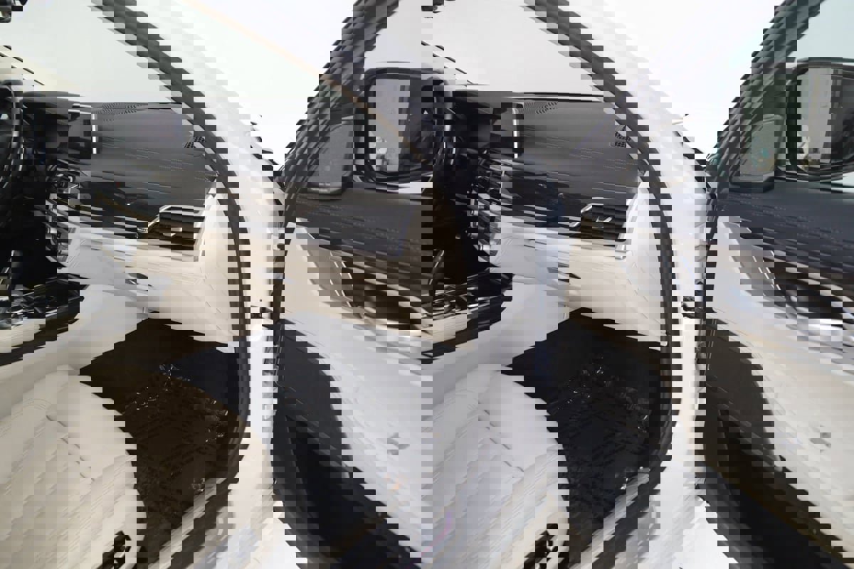 Used 2020 BMW 740i xDrive w/ Cold Weather Package image 52