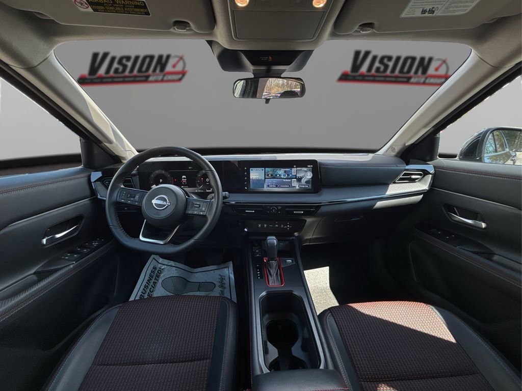 Used 2025 Nissan Kicks SR image 23