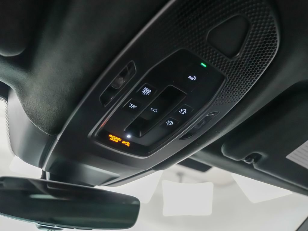 Used 2025 Porsche Panamera GTS image 29