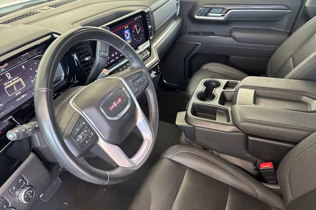 Used 2025 GMC Sierra 1500 SLT AWD/4WD image 10