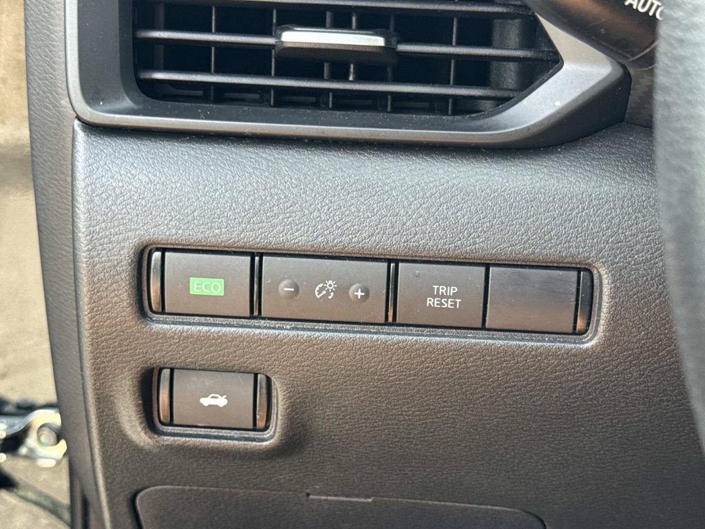 Certified 2024 Nissan Sentra S FWD image 29