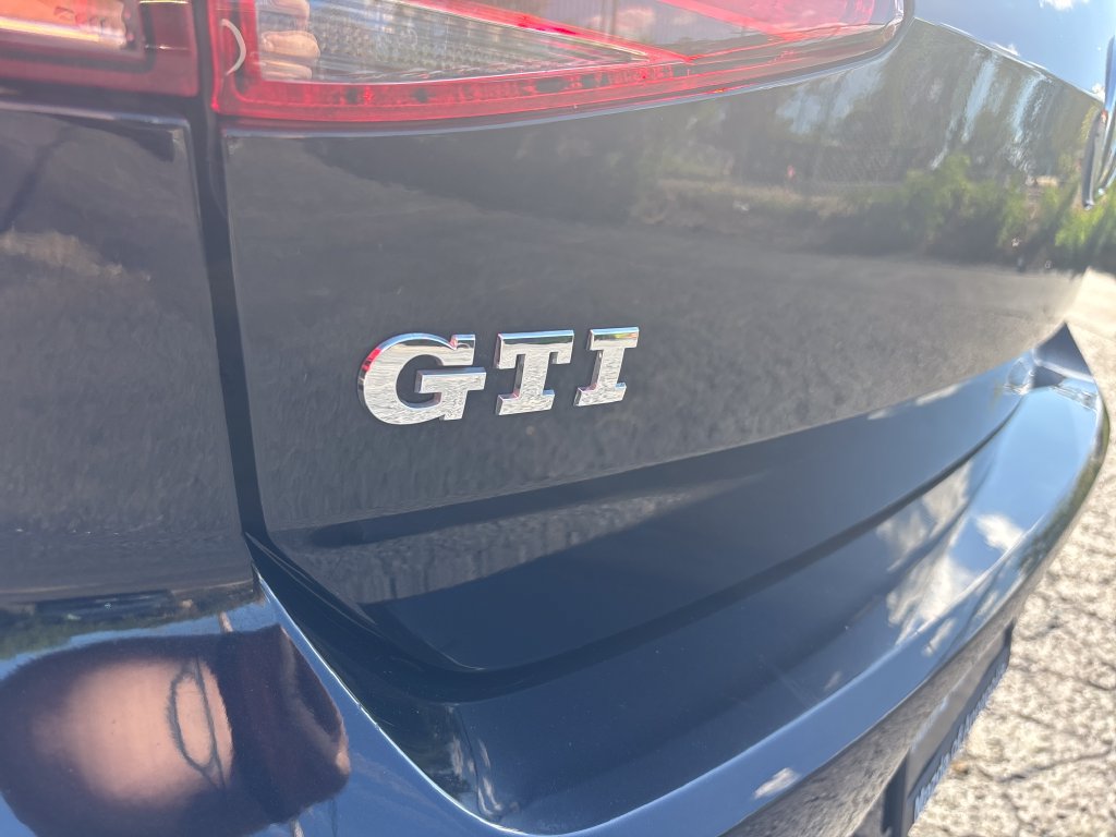 Used 2017 Volkswagen GTI S FWD image 21