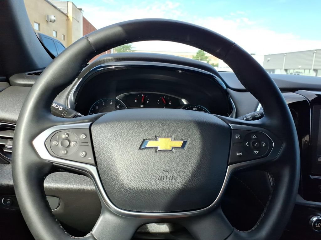 Used 2023 Chevrolet Traverse LT AWD/4WD image 30
