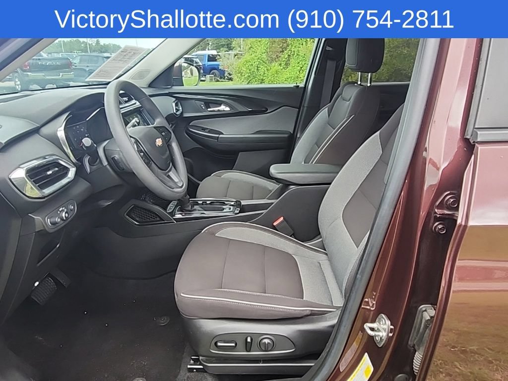 Used 2023 Chevrolet TrailBlazer LT w/ Convenience Package FWD image 19