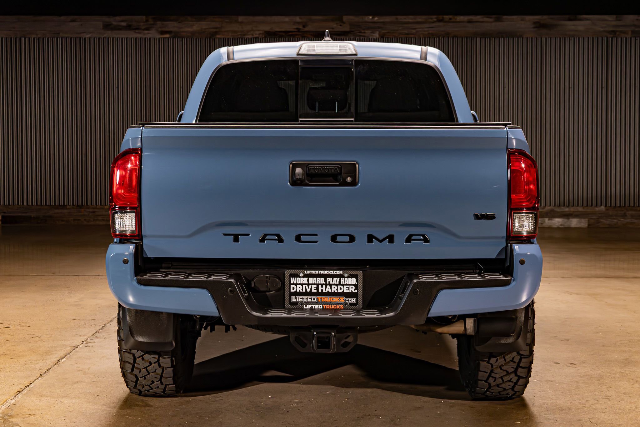 Used 2019 Toyota Tacoma TRD Sport w/ Technology Package RWD image 8