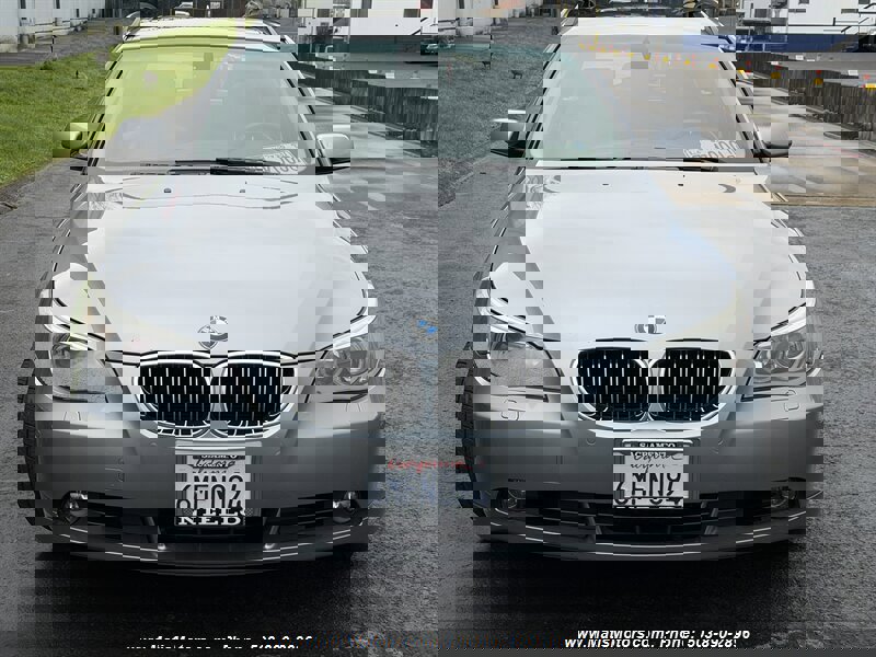 Used 2007 BMW 530xi Wagon image 2
