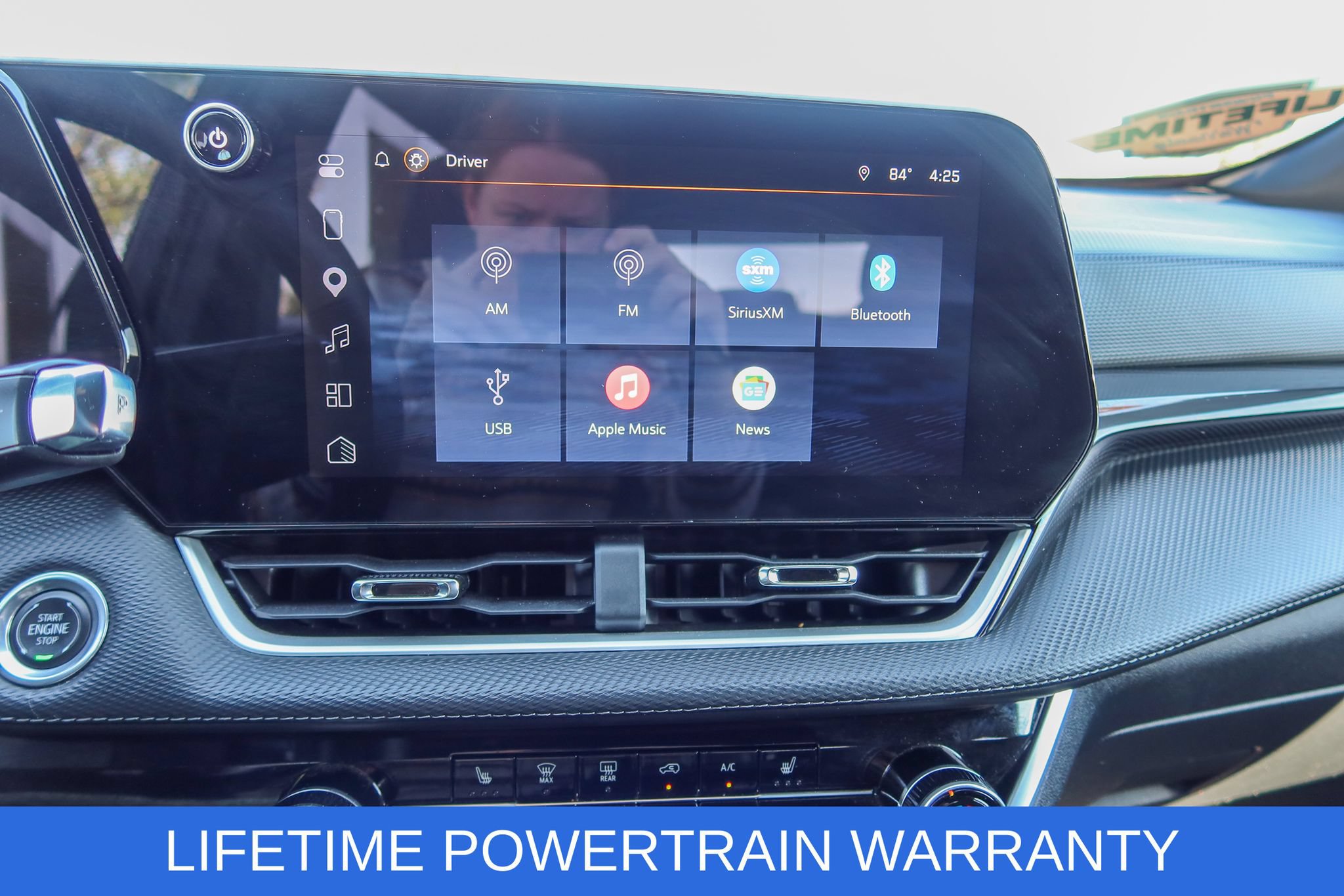 Used 2026 Chevrolet Equinox LT AWD/4WD image 19