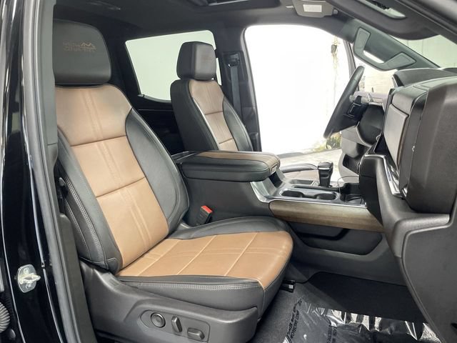 Used 2023 Chevrolet Silverado 1500 High Country w/ Technology Package AWD/4WD image 27