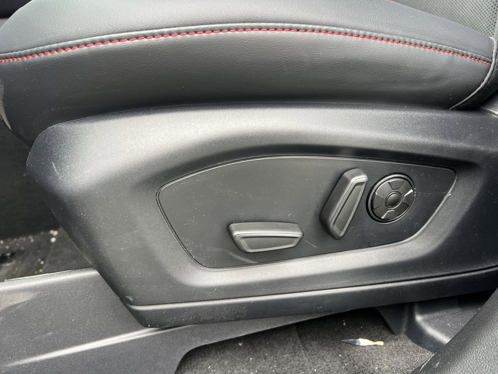 New 2026 Ford Explorer ST w/ Sun And Sound Package image 14