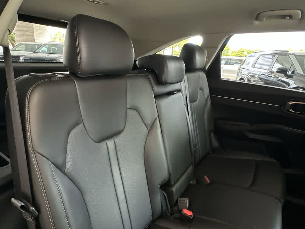 Certified 2023 Kia Sorento S FWD image 26