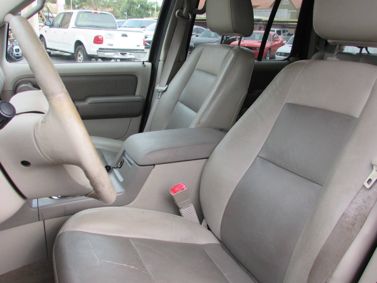 Used 2006 Ford Explorer XLT AWD/4WD image 11