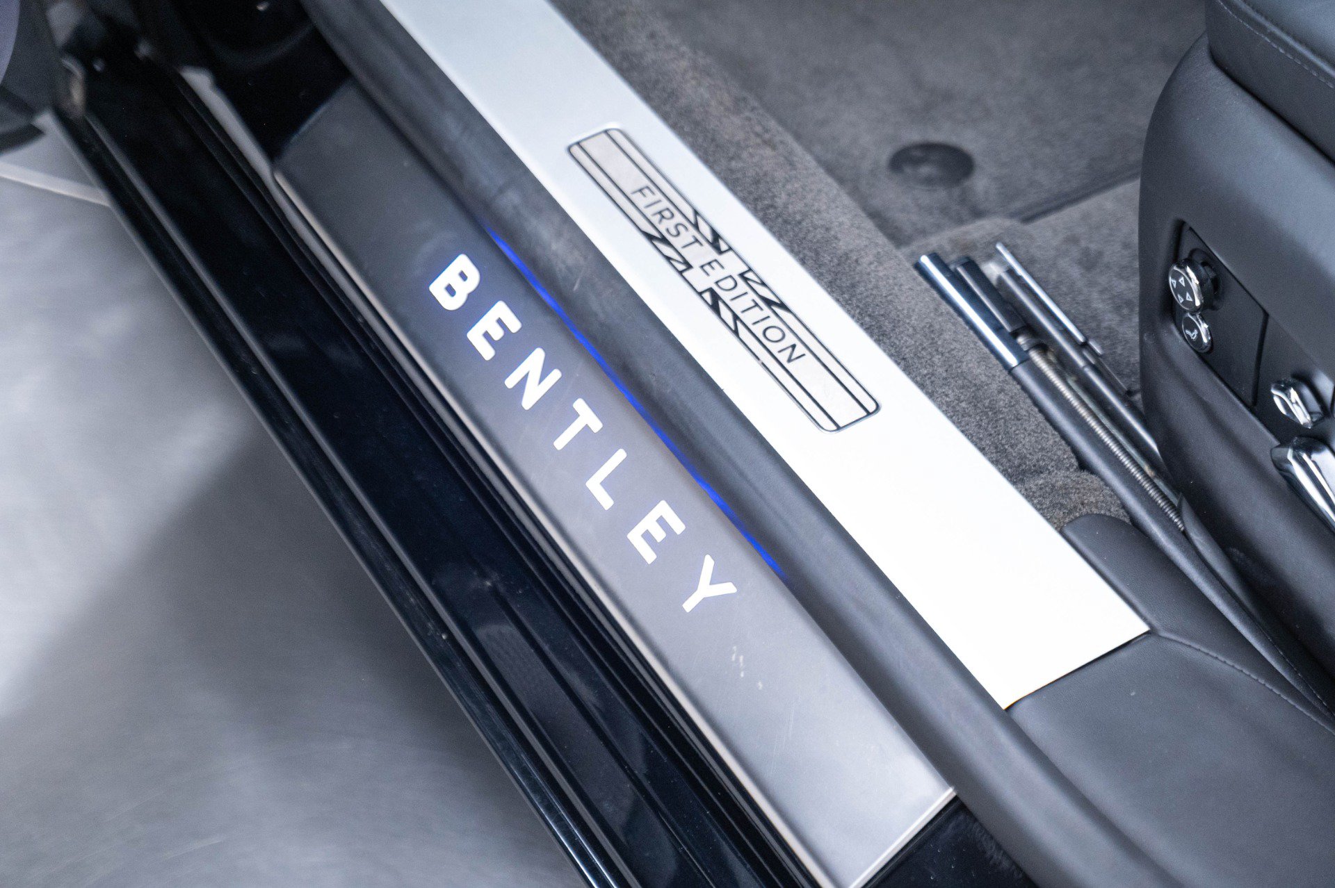 Used 2020 Bentley Flying Spur W12 AWD/4WD image 14
