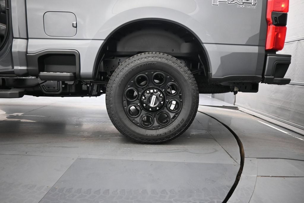 New 2026 Ford F250 Lariat w/ Black Appearance Package AWD/4WD image 22