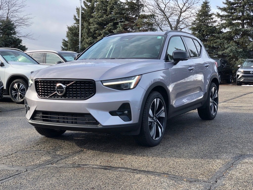 New 2026 Volvo XC40 B5 Ultra w/ Protection Package Premier AWD/4WD image 3