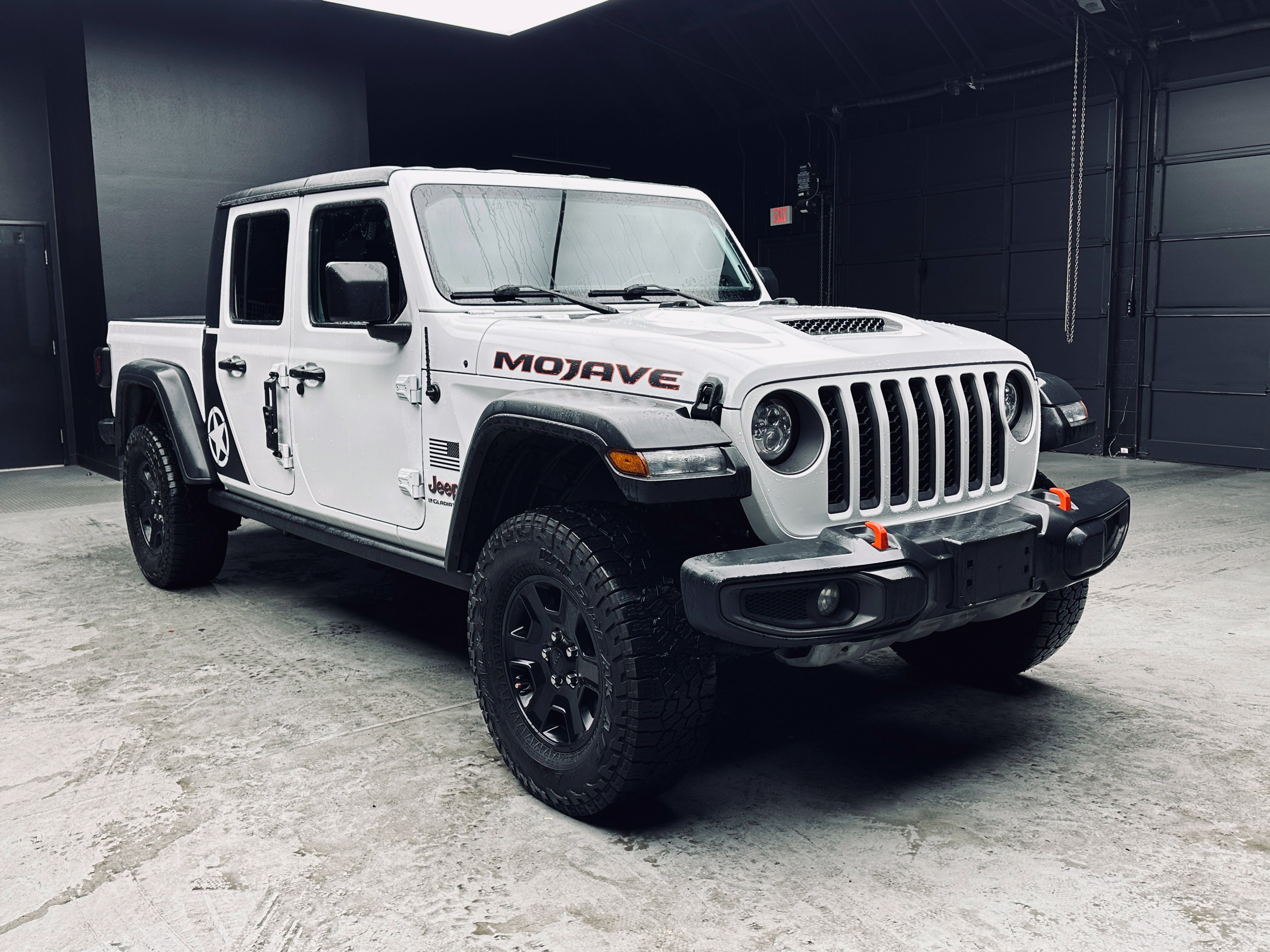 Used 2023 Jeep Gladiator Mojave w/ Cold Weather Group AWD/4WD image 8