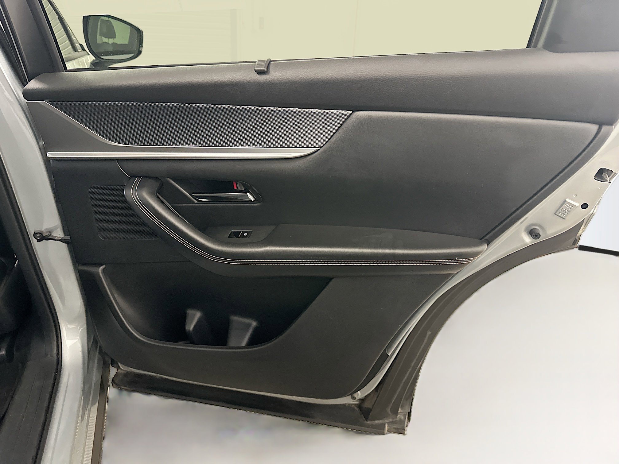 Used 2025 MAZDA CX-90 3.3 Turbo w/ Premium Sport Pkg image 34