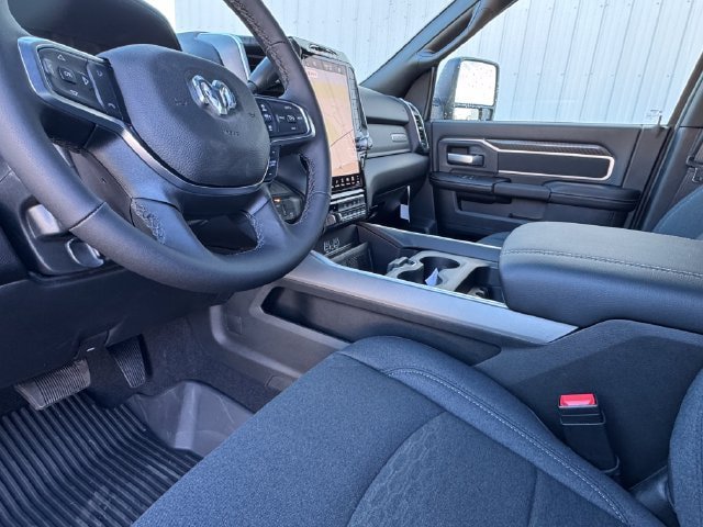 New 2027 RAM 3500 Big Horn AWD/4WD image 30