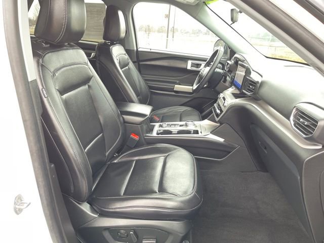 Used 2023 Ford Explorer XLT w/ Equipment Group 202A image 38