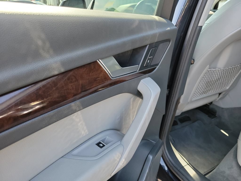 Used 2020 Audi Q5 2.0T Premium w/ Convenience Package AWD/4WD image 19