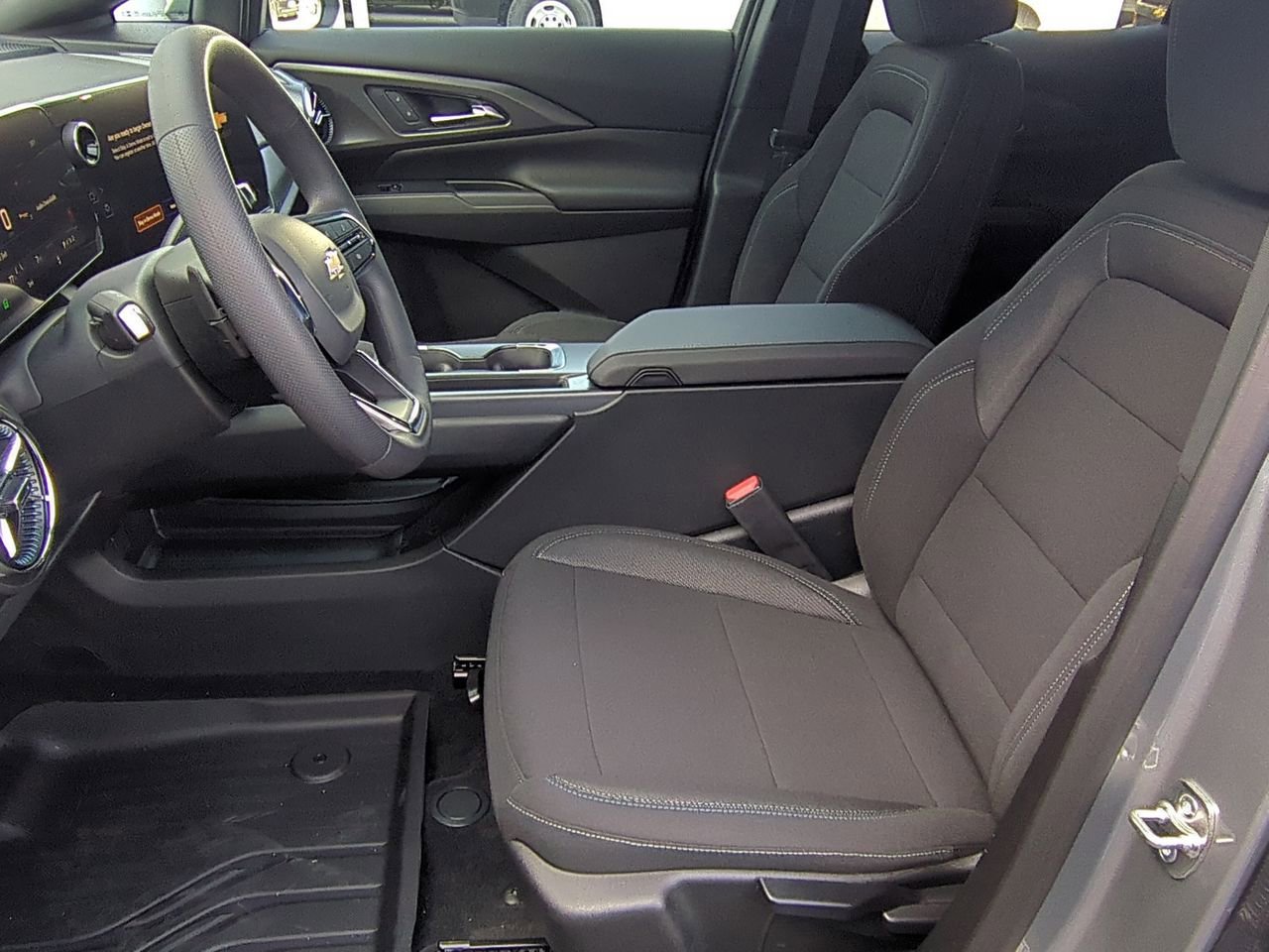 New 2026 Chevrolet Equinox EV LT FWD image 19