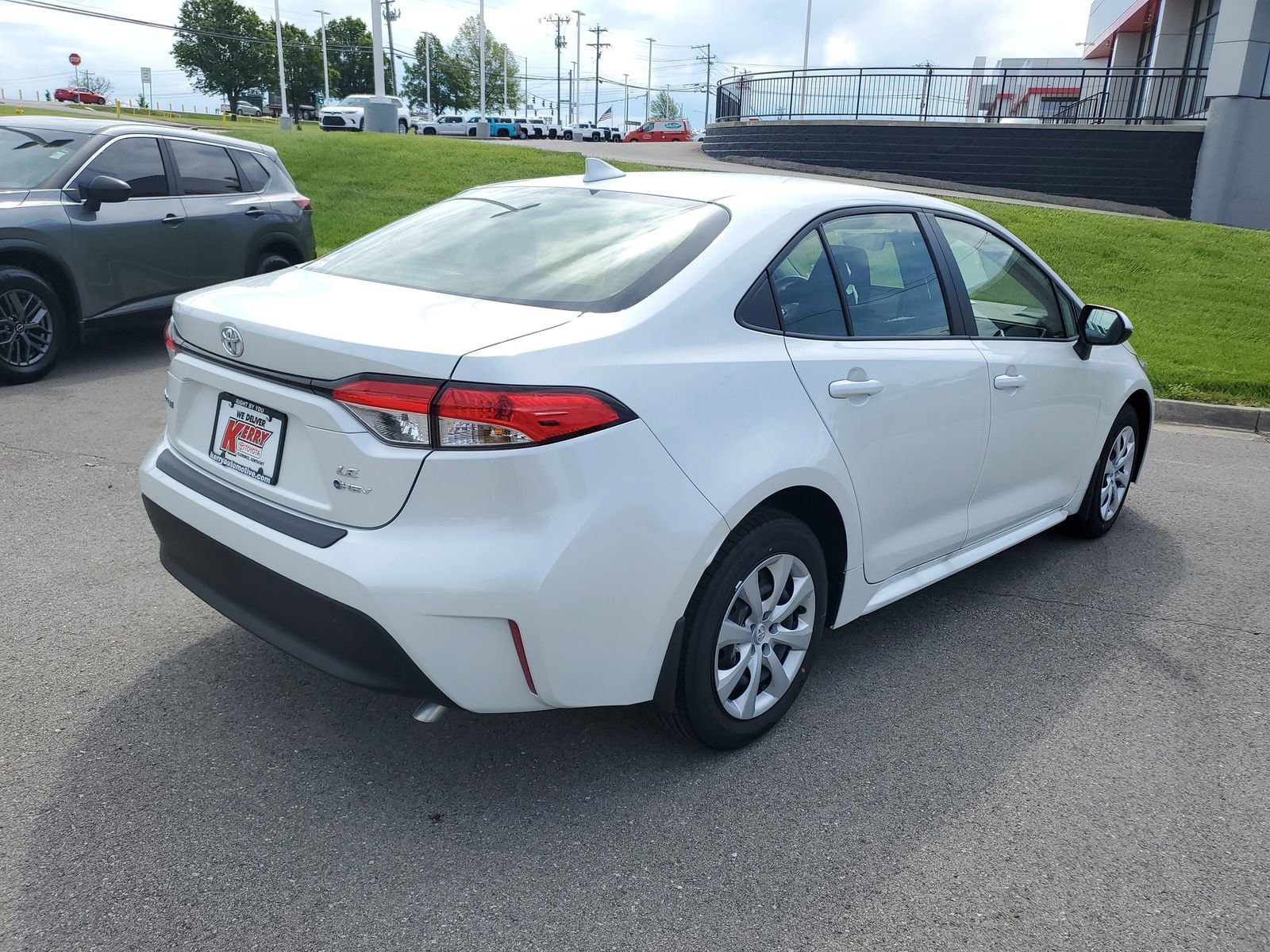 Certified 2026 Toyota Corolla LE FWD image 4