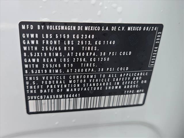 Used 2024 Volkswagen Tiguan SE R-Line FWD image 28